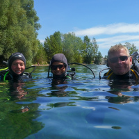 NDH2_2022 diving with sunglasses